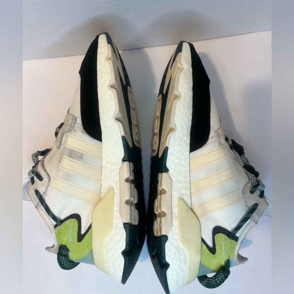 Adidas - Picture 2 of 14